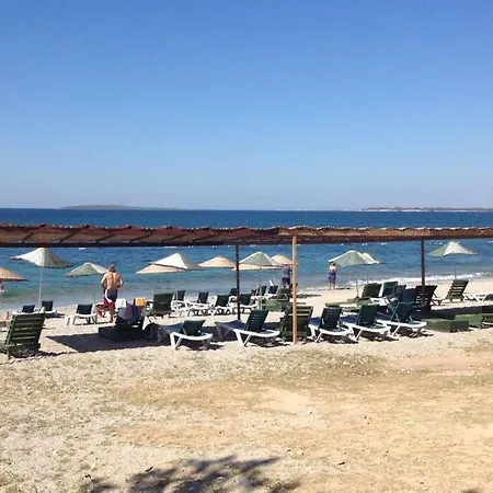 Family House - Pool And Beach * Kaziklibucak